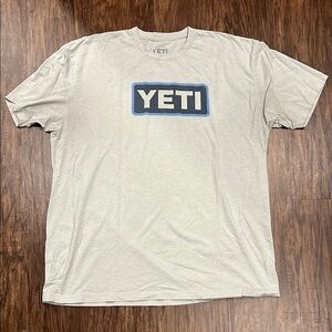 YETI Men's Gray T-Shirt
